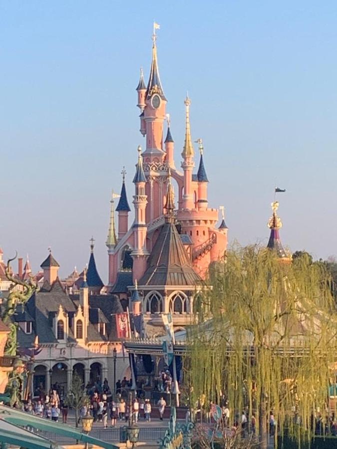 Studio Disneyland Paris Holidays Montévrain Exterior photo